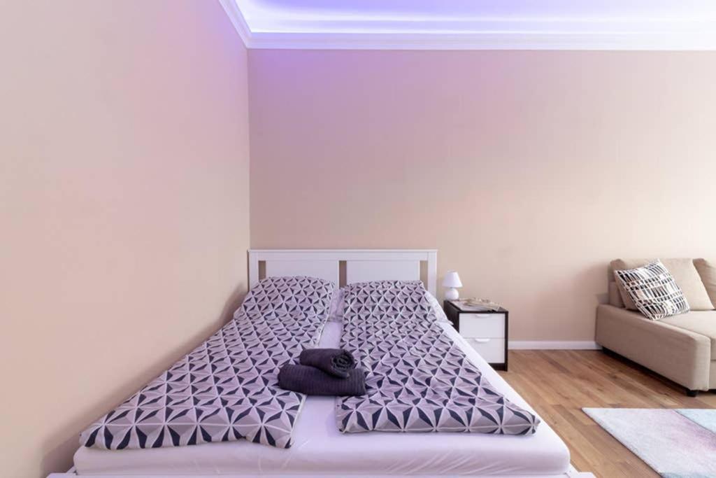 Nice And Cozy Apartment Next To The Parliament Budapeste Exterior foto